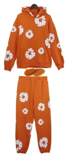 חליפת הפרחים שמשגעת את המדינה