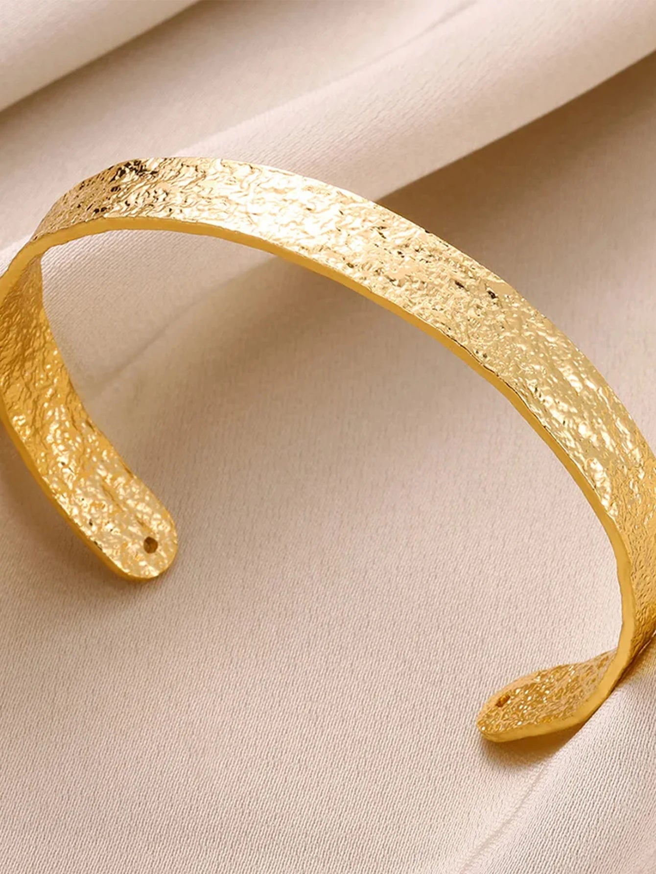 Cuff Collection - צמיד