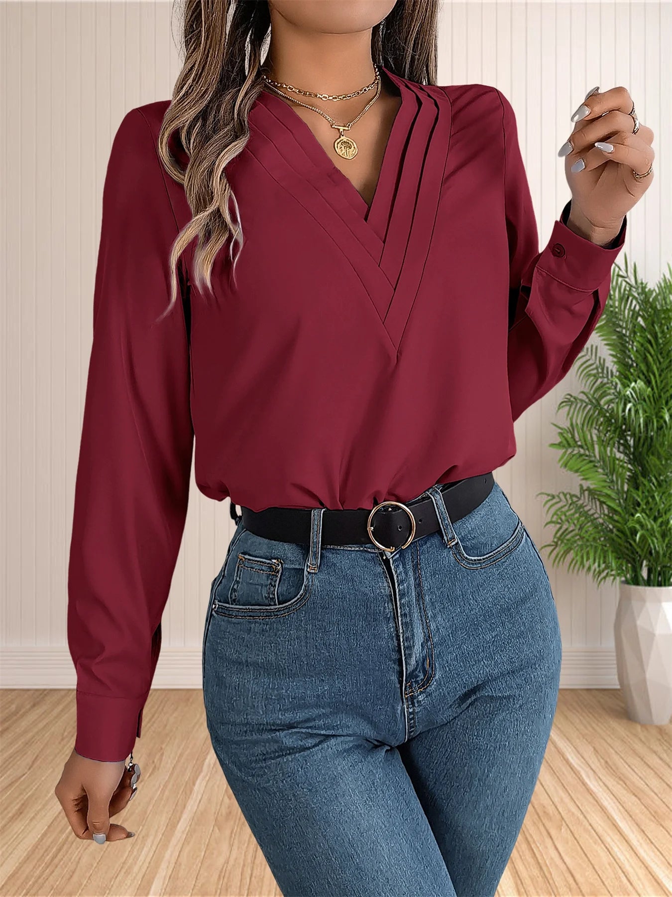 חולצה - Pleated V-Neck