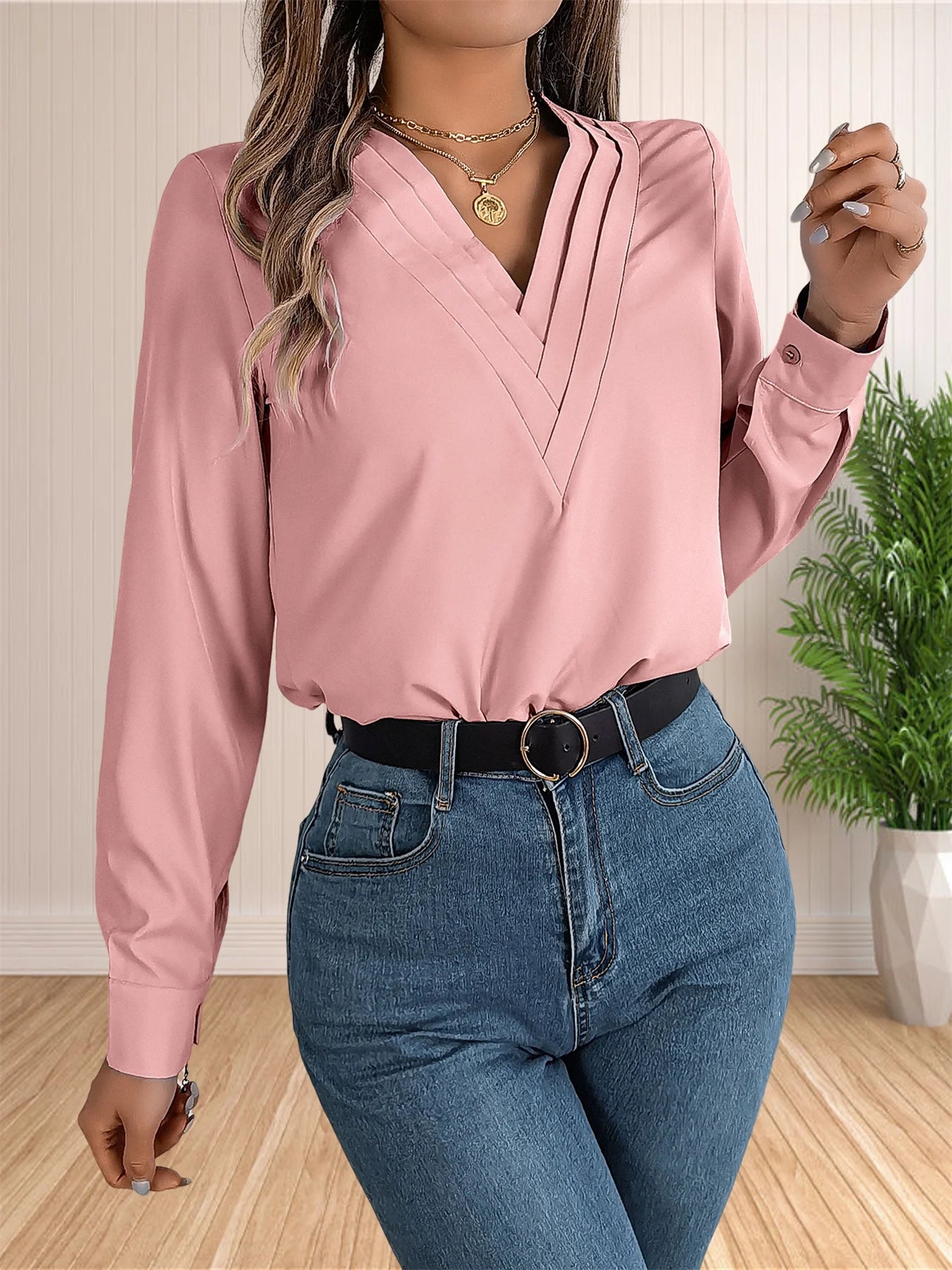 חולצה - Pleated V-Neck